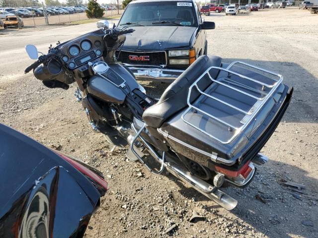 1HD1FC4167Y669228 - 2007 HARLEY-DAVIDSON FLHTCUI 黑色 照片 3