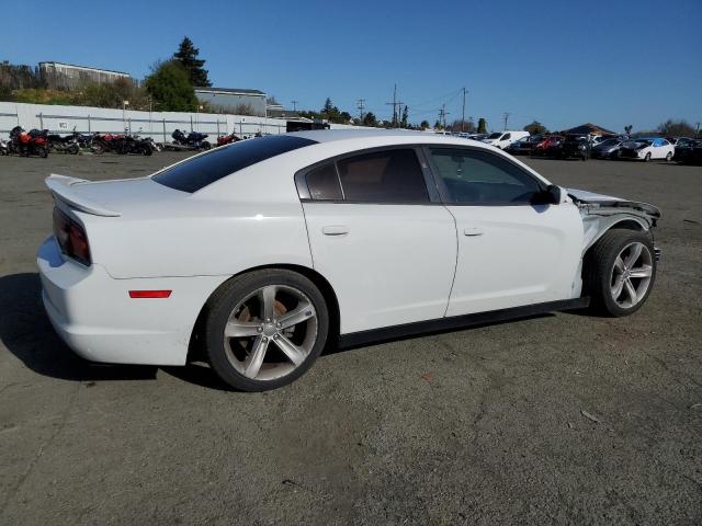 2C3CDXBG9DH639052 - 2013 DODGE CHARGER SE WHITE photo 3