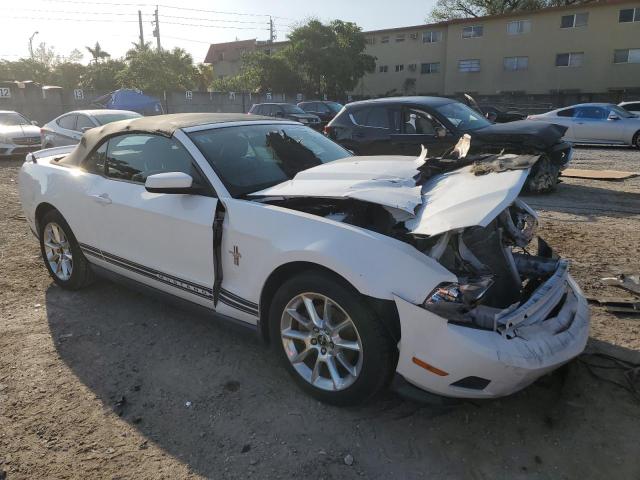 1ZVBP8EM7B5158322 - 2011 FORD MUSTANG WHITE photo 4