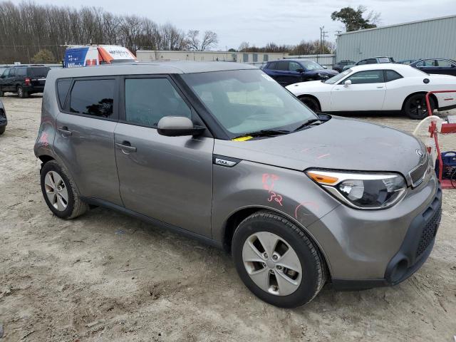 KNDJN2A25G7400591 - 2016 KIA SOUL GRAY photo 4