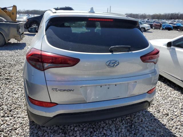 KM8J33A40JU678025 - 2018 HYUNDAI TUCSON SEL SILVER photo 6