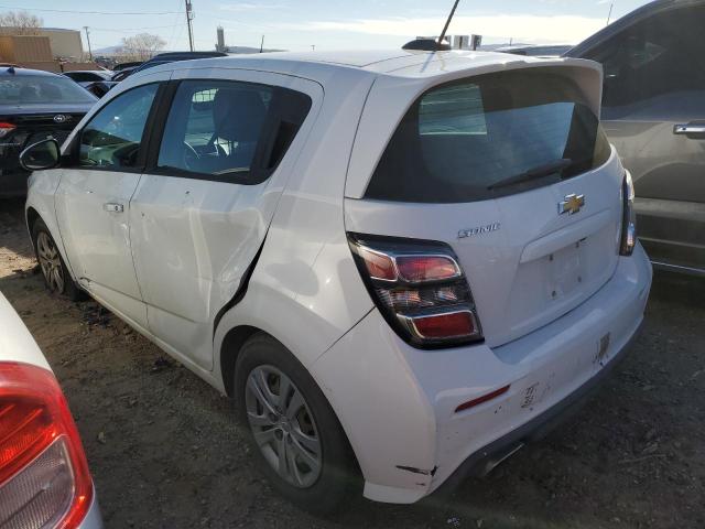 1G1JG6SH2J4132945 - 2018 CHEVROLET SONIC WHITE photo 2