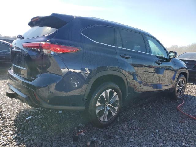 5TDGZRAH2NS129505 - 2022 TOYOTA HIGHLANDER XLE 蓝色 照片 3