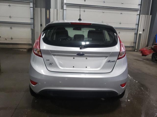 3FADP4EJ9HM135482 - 2017 FORD FIESTA SE SILVER photo 6