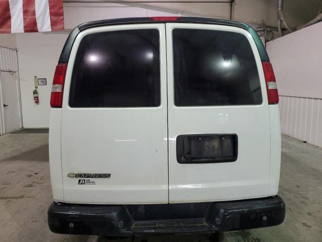 1GCWGAFP0K1367509 - 2019 CHEVROLET EXPRESS G2 WHITE photo 6