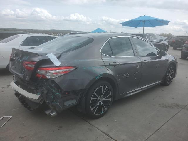 4T1B11HK1JU068542 - 2018 TOYOTA CAMRY L GRAY photo 3