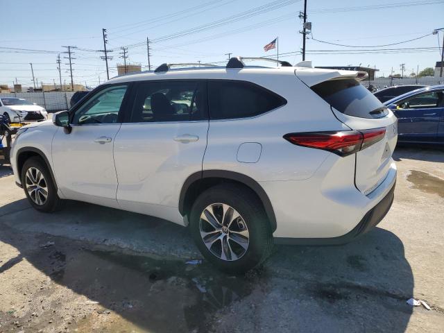 5TDHZRAH1MS514573 - 2021 TOYOTA HIGHLANDER XLE WHITE photo 2