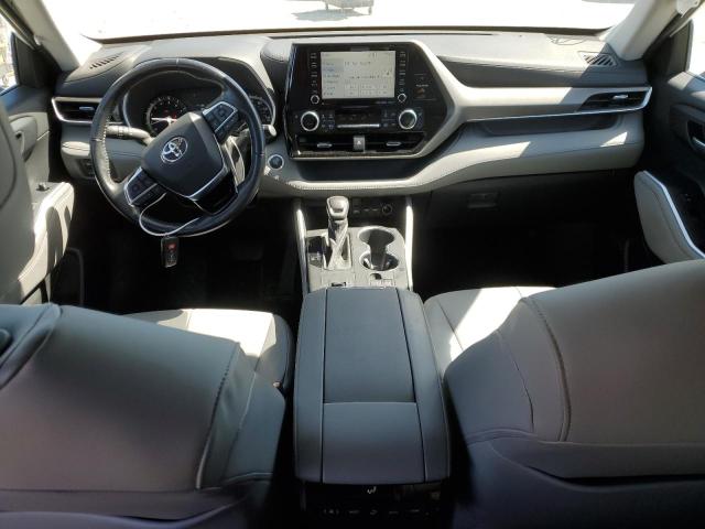 5TDHZRAH1MS514573 - 2021 TOYOTA HIGHLANDER XLE WHITE photo 8