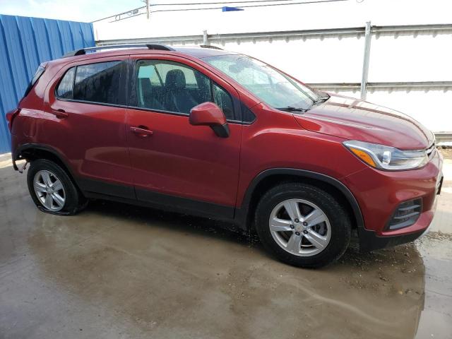 KL7CJLSM6MB370128 - 2021 CHEVROLET TRAX 1LT MAROON photo 4