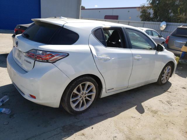 JTHKD5BH8D2129576 - 2013 LEXUS CT 200 WHITE photo 3