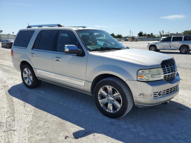 5LMFU27547LJ17285 - 2007 LINCOLN NAVIGATOR SILVER photo 4