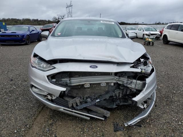 3FA6P0G70JR285704 - 2018 FORD FUSION S SILVER photo 5