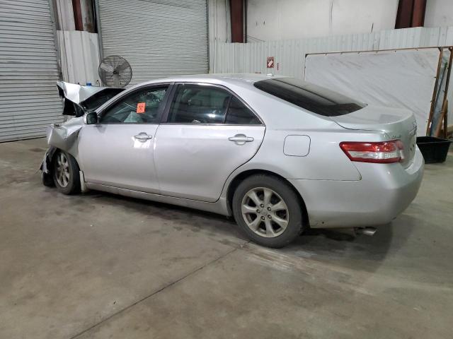 4T1BK3EK0BU126154 - 2011 TOYOTA CAMRY SE SILVER photo 2