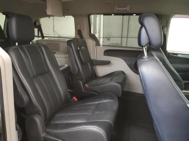 2C4RC1CG3DR819612 - 2013 CHRYSLER TOWN & COU TOURING L GOLD photo 11