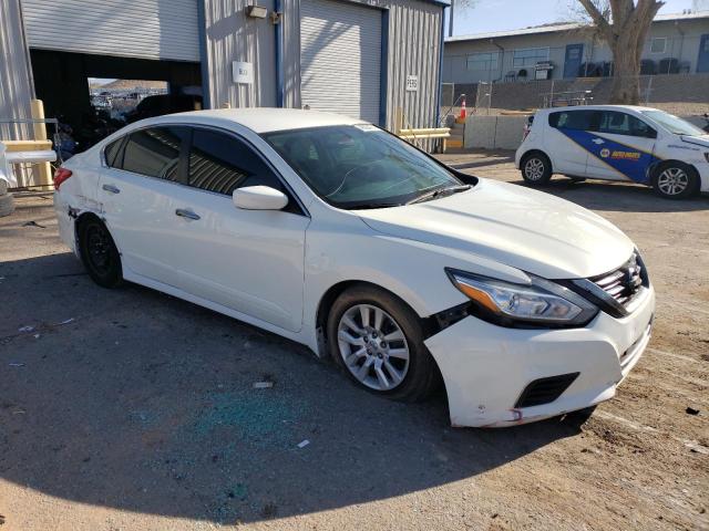 1N4AL3AP6HC267992 - 2017 NISSAN ALTIMA 2.5 WHITE photo 4