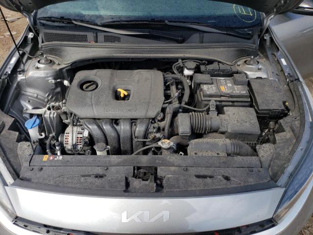 3KPF54AD6NE436922 - 2022 KIA FORTE GT LINE GRAY photo 11