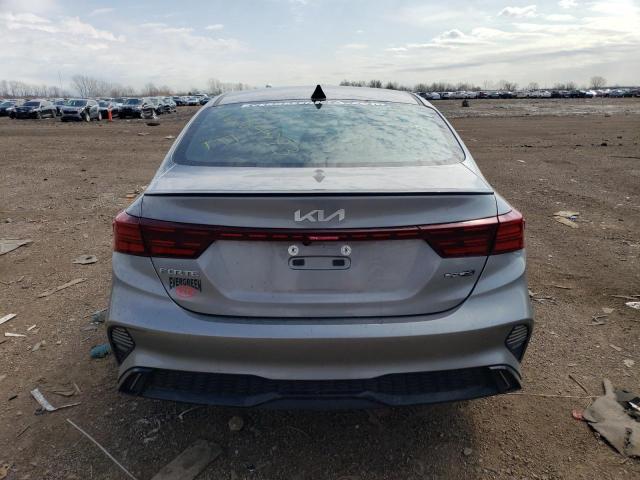 3KPF54AD6NE436922 - 2022 KIA FORTE GT LINE GRAY photo 6