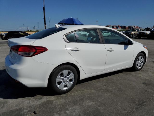 3KPFK4A74HE053374 - 2017 KIA FORTE LX WHITE photo 3