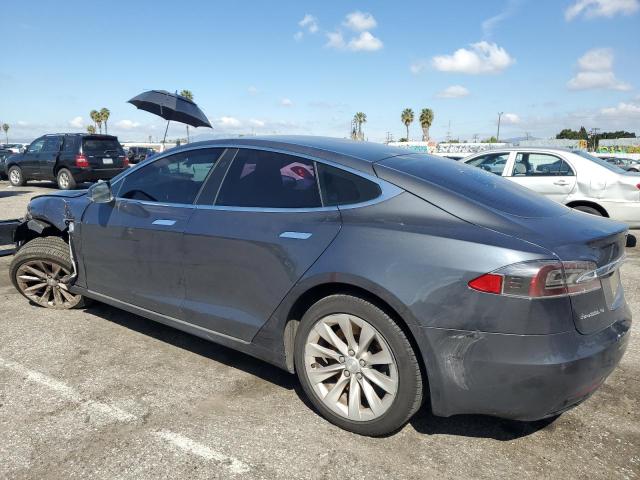 5YJSA1E1XHF203830 - 2017 TESLA MODEL S SILVER photo 2