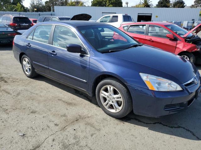 1HGCM56396A016346 - 2006 HONDA ACCORD SE BLUE photo 4