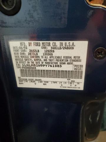 1LNLM81W9PY761085 - 1993 LINCOLN TOWN CAR EXECUTIVE Blau Foto 12