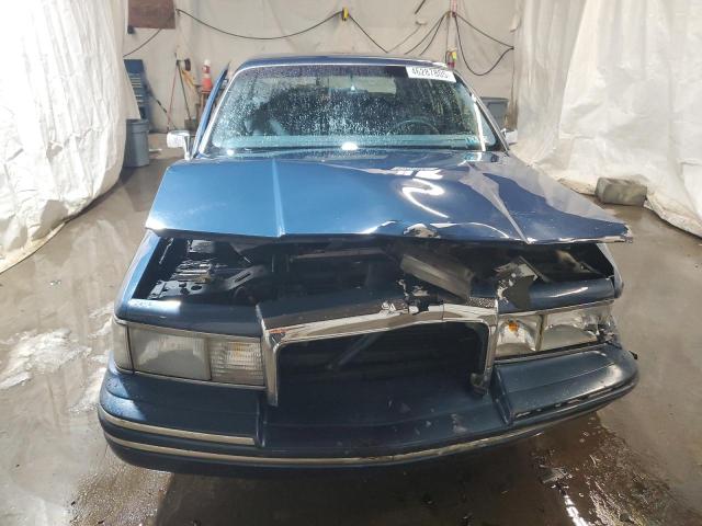 1LNLM81W9PY761085 - 1993 LINCOLN TOWN CAR EXECUTIVE Blau Foto 5