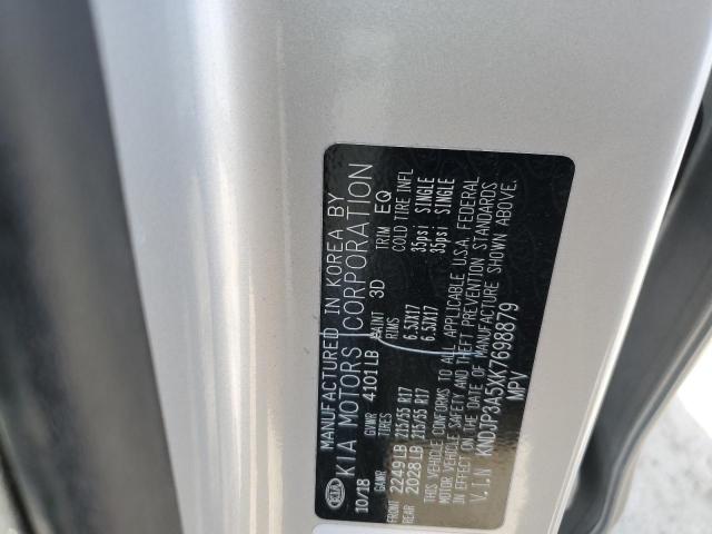 KNDJP3A5XK7698879 - 2019 KIA SOUL + SILVER photo 14