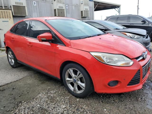 1FADP3F29DL247129 - 2013 FORD FOCUS SE RED photo 4