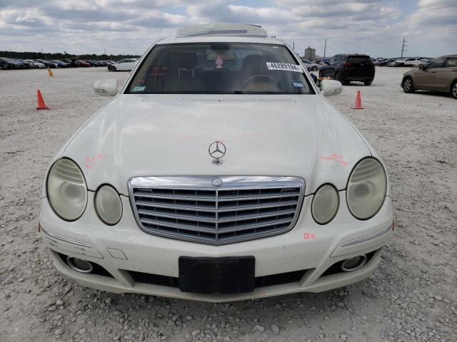 WDBUF87X19B382783 - 2009 MERCEDES-BENZ E 350 4MATIC WHITE photo 5