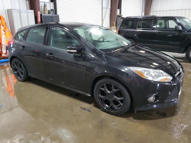 1FADP3K29EL411289 - 2014 FORD FOCUS SE BLACK photo 4