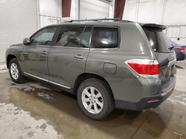 5TDZK3EHXCS083407 - 2012 TOYOTA HIGHLANDER BASE GRAY photo 2