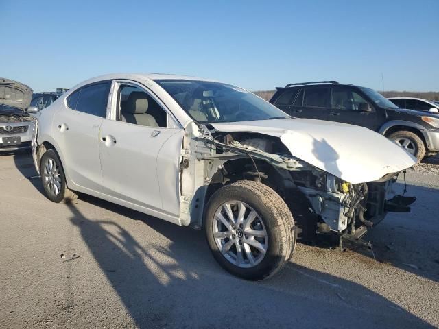 3MZBM1W77GM278597 - 2016 MAZDA 3 TOURING WHITE photo 4