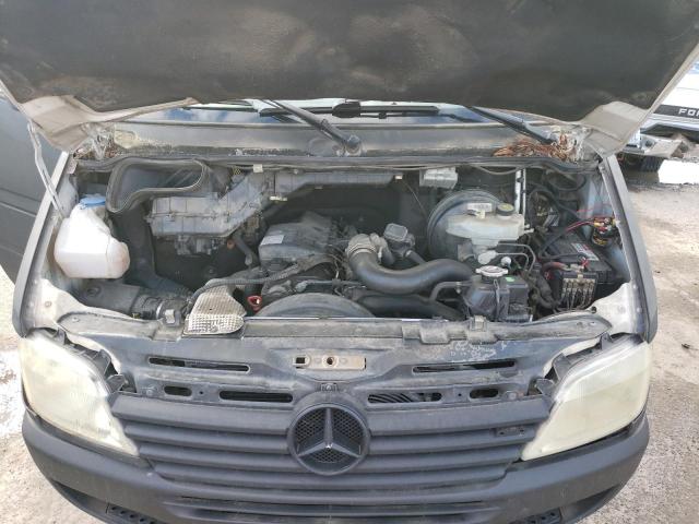 WD2PD744055736468 - 2005 MERCEDES-BENZ SPRINTER BLACK photo 12