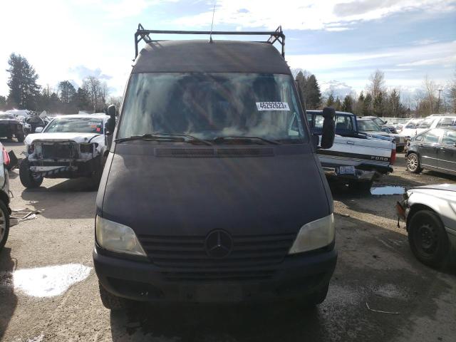 WD2PD744055736468 - 2005 MERCEDES-BENZ SPRINTER BLACK photo 5