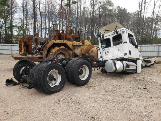 3AKJHLDV2MSMR9843 - 2021 FREIGHTLINER CASCADIA 1 WHITE photo 4