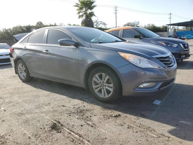 5NPEB4AC5DH738353 - 2013 HYUNDAI SONATA GLS GRAY photo 4