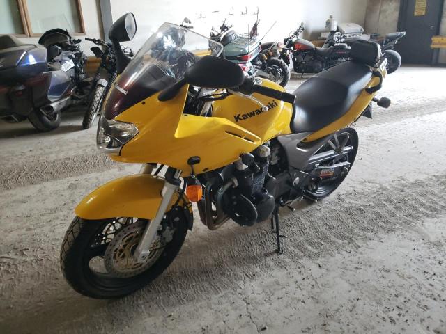 JKAZRDH143A010010 - 2003 KAWASAKI ZR750 G YELLOW photo 2