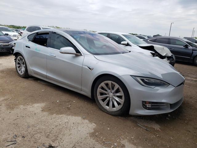 5YJSA1E25GF174339 - 2016 TESLA MODEL S Сріблястий фото 4