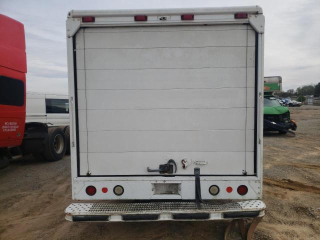 4UZAANBW84CM43741 - 2004 FREIGHTLINER CHASSIS M LINE WALK-IN VAN WHITE photo 10