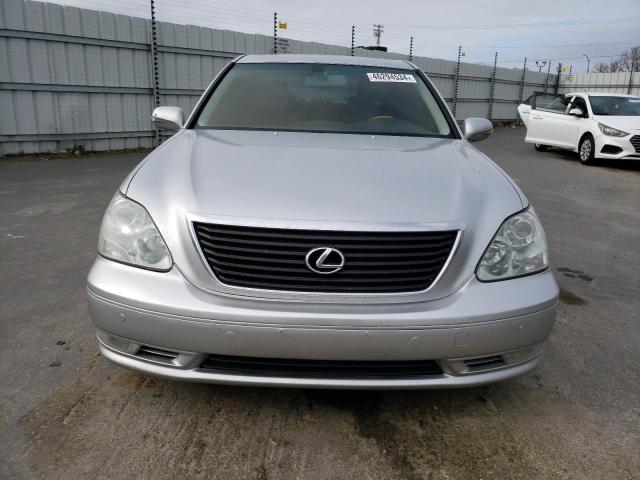 JTHBN36F740160405 - 2004 LEXUS LS 430 SILVER photo 5