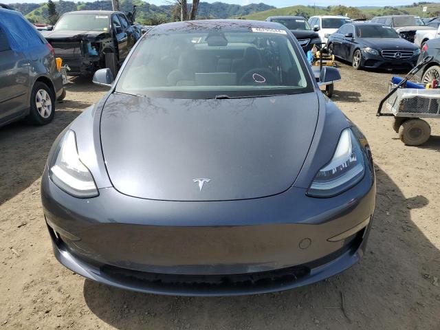 5YJ3E1EA3JF017738 - 2018 TESLA MODEL 3 GRAY photo 5