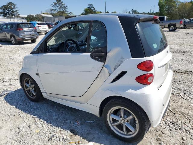 WMEEJ3BA2FK811551 - 2015 SMART FORTWO PURE WHITE photo 2