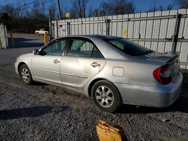 4T1BE32K52U064729 - 2002 TOYOTA CAMRY LE SILVER photo 2