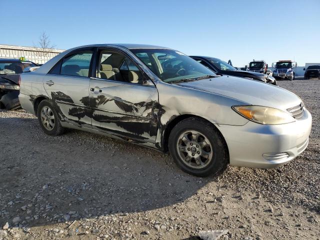 4T1BE32K52U064729 - 2002 TOYOTA CAMRY LE SILVER photo 4