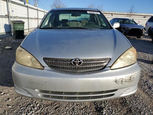 4T1BE32K52U064729 - 2002 TOYOTA CAMRY LE SILVER photo 5