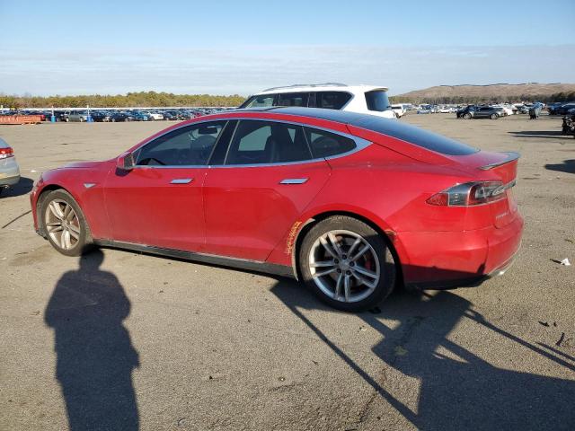 5YJSA1E40GF128242 - 2016 TESLA MODEL S RED photo 2