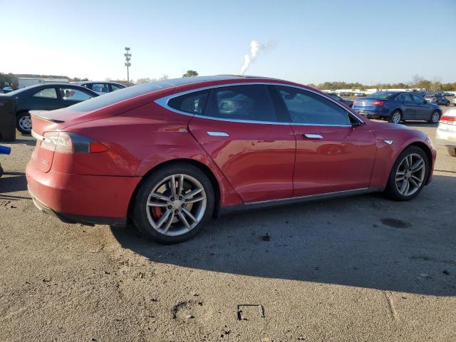 5YJSA1E40GF128242 - 2016 TESLA MODEL S RED photo 3