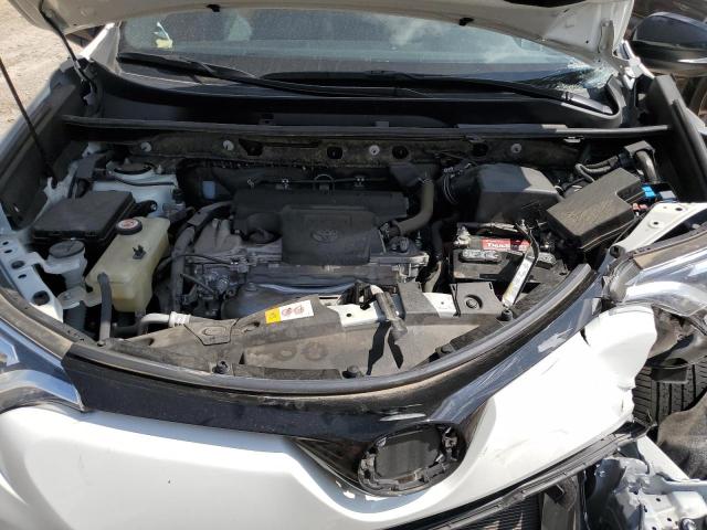 JTMNFREV3JJ164433 - 2018 TOYOTA RAV4 SE WHITE photo 12