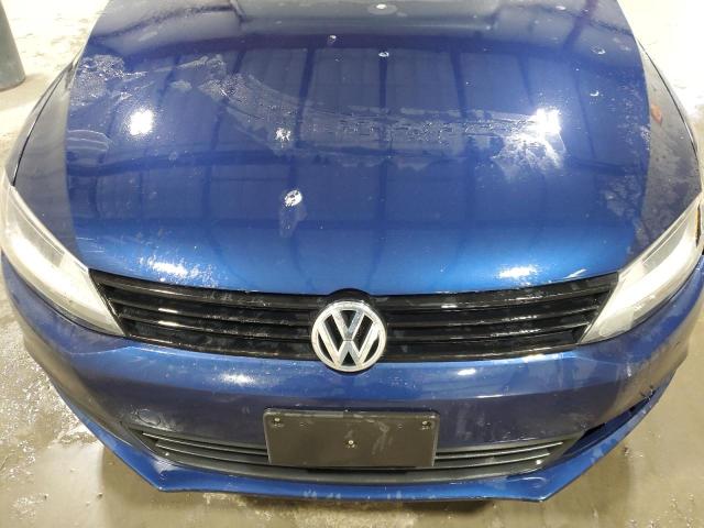 3VW2K7AJ5EM439375 - 2014 VOLKSWAGEN JETTA BASE BLUE photo 11