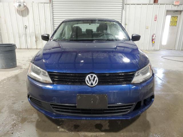 3VW2K7AJ5EM439375 - 2014 VOLKSWAGEN JETTA BASE BLUE photo 5